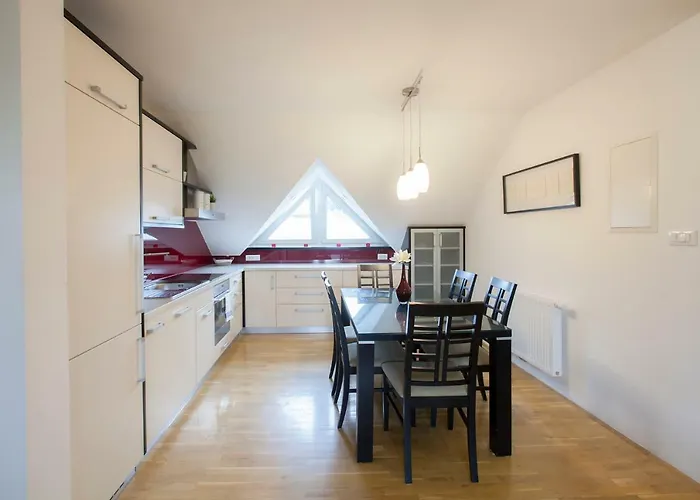 Luxury Apartment Karolina